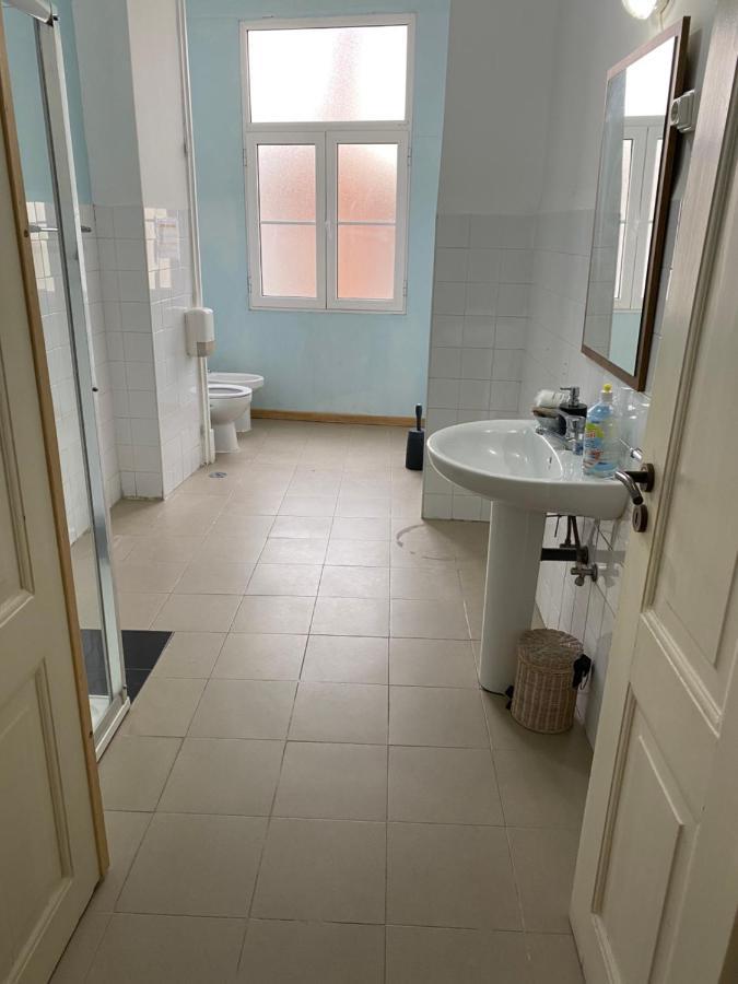 Classic Chiado 1 - Central Guest House Room With Shared Bathroom Lisabona Exterior foto